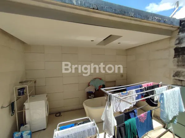 image RUMAH MEWAH 5 KT + POOL DI RENON DENPASAR (4)