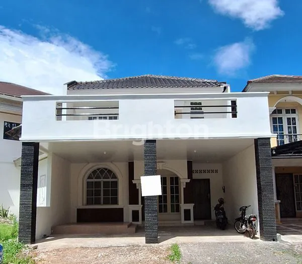 image RUMAH MEWAH SIAP HUNI DI KOTA WISATA CIBUBUR (1)