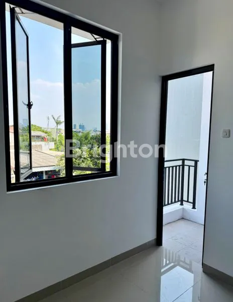 image AUTO CUAN ! RUKO BARU 4 LANTAI JELAMBAR JAKARTA BARAT, AREA BISNIS HIDUP (6)