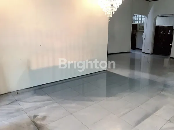 image RUMAH LOKASI STRATEGIS DI JAKARTA SELATAN LT: 317 M2 (4)