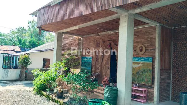 image RUMAH AKSEN JAWA UNIK ESTETIK DI JATEN KARANGANYAR  (2)