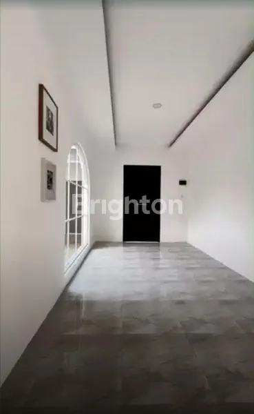 image RUMAH MEWAH 3 LANTAI FULL RENOVASI DI JAK-SEL (7)