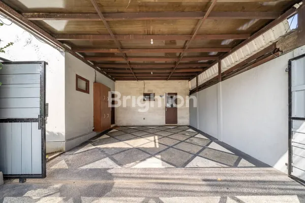 image DISEWAKAN VILLA THE PRAJNA FULL FURNISHED 3 KAMAR TIDUR DI KEROBOKAN (3)