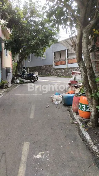 image RUMAH SEDERHANA YANG NYAMAN DIDALAM PERUMAHAN DI BANYUMANIK (1)