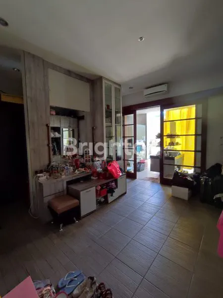 image HUNIAN EKSKLUSIF RENON, LT 394 M² & GARASI 4 MOBIL (6)