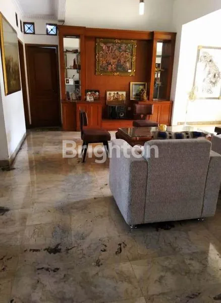 image RUMAH STRATEGIS 2 LANTAI DI KEMANG PRATAMA BEKASI (5)