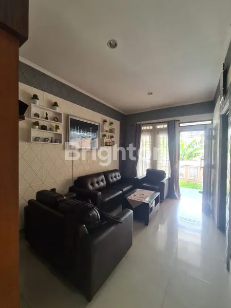 image RUMAH TINGGAL DUA LANTAI SENTUL (2)