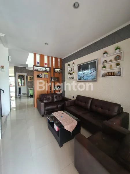 image RUMAH TINGGAL DUA LANTAI SENTUL (3)