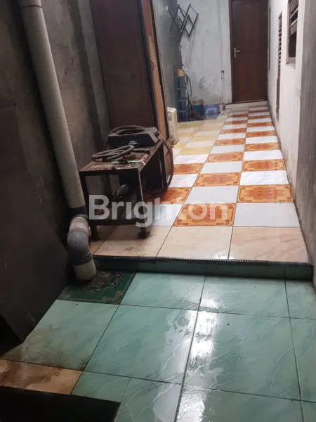 image HUNIAN STRATEGIS DI WONOAYU, 5 KT & GARASI 2 MOBIL (3)