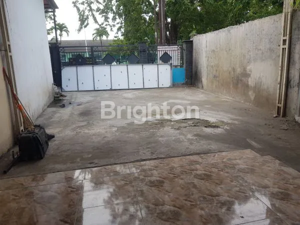 image HUNIAN STRATEGIS DI WONOAYU, 5 KT & GARASI 2 MOBIL (2)