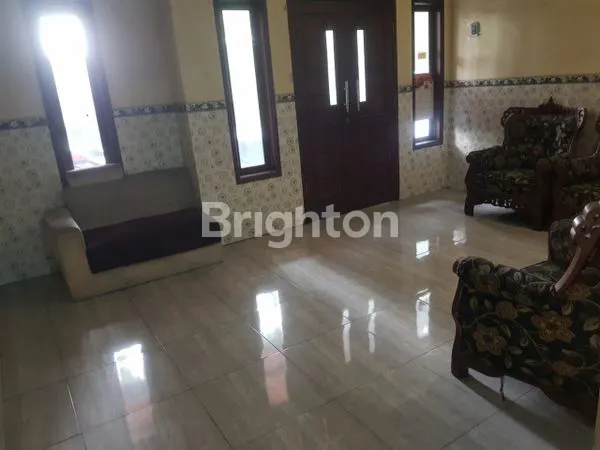 image HUNIAN STRATEGIS DI WONOAYU, 5 KT & GARASI 2 MOBIL (8)