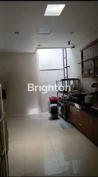 image SEWA RUMAH MEWAH 4KT, FASILITAS LENGKAP (5)