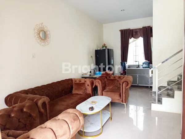 image DISEWAKAN RUMAH 2 LT (3)