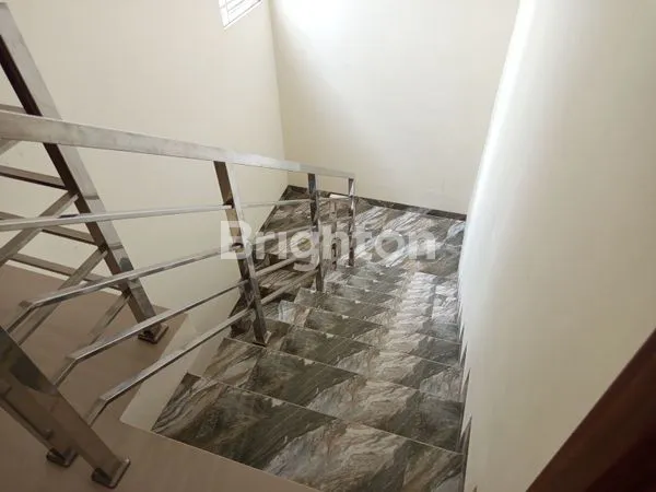 image DISEWAKAN RUMAH 2 LT (5)