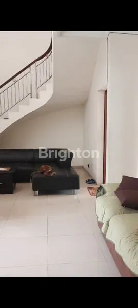 image RUMAH MEWAH 2 LANTAI DI LENTENG AGUNG RAYA, LUAS & STRATEGIS (5)