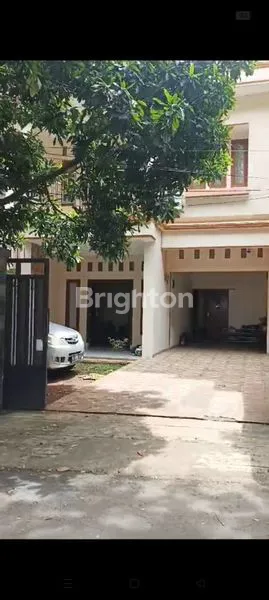 image RUMAH MEWAH 2 LANTAI DI LENTENG AGUNG RAYA, LUAS & STRATEGIS (1)