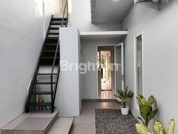 image RUMAH SIAP HUNI SERPONG PARK BSD — BARU RENOVASI • 2 LANTAI • SHM • SEMI FURNISHED (6)