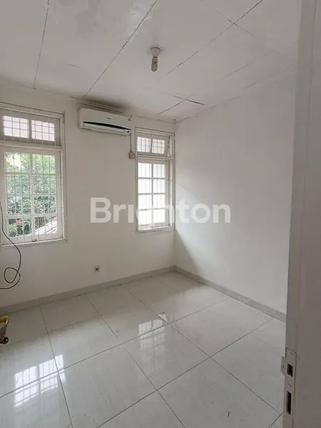 image TAMAN HIMALAYA,LIPPO KARAWACI TANGERANG (2)