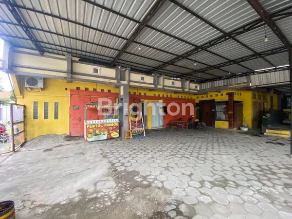 image TEMPAT USAHA DIJUAL DI SEBRANG KELURAHAN JAGALAN (2)