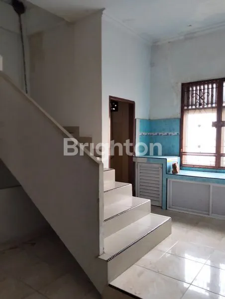 image RUKO 3 LANTAI SIAP USAHA, LOKASI PREMIUM (2)