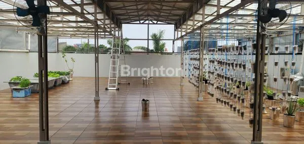 image RUMAH MEWAH 3 LANTAI DI PURI GARDENA, LUAS & SIAP HUNI (8)