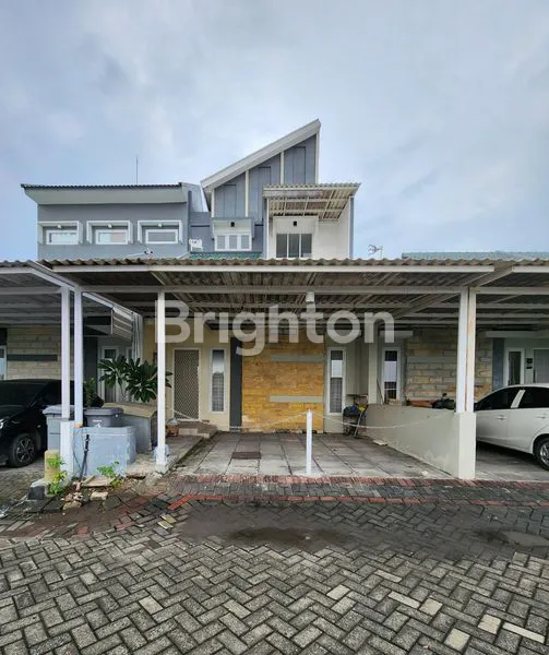 DISEWAKAN RUMAH 2 LANTAI SUKOLILO DIAN REGENCY