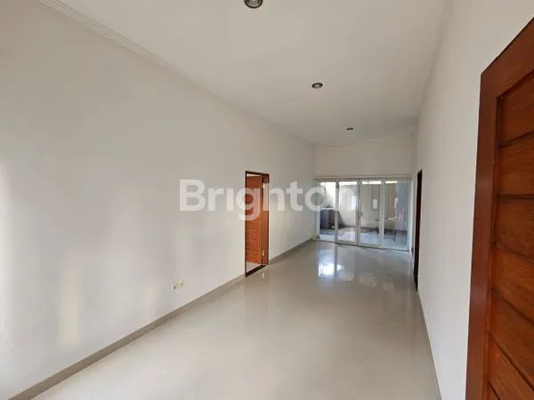 image RUMAH 2 LANTAI MINIMALIS ONE GATE SYSTEM DI KESIMAN (2)