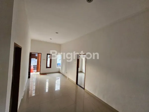 image RUMAH 2 LANTAI MINIMALIS ONE GATE SYSTEM DI KESIMAN (3)