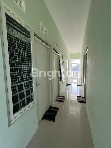 image DIJUAL RUMAH KOS AKTIF FULL FURNISH PREMIUM 2 LANTAI AREA MERJOSARI SELANGKAH KE UB POLTEK UNISMA ITN KAMPUS KAMPUS UNIVERSITAS TERNAMA DI KOTA MALANG (2)