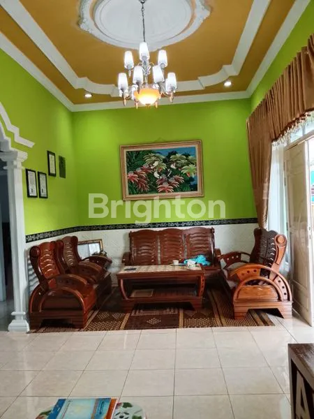 image RUMAH 2 LANTAI TANAH LUAS SIAP HUNI JALAN TABRANI AHMAD PONTIANAK (4)