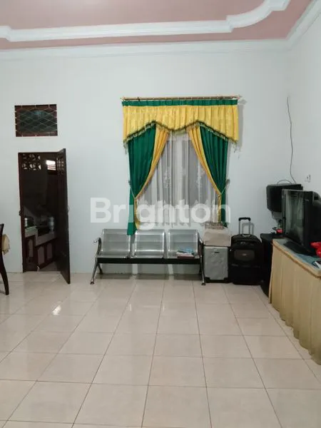 image RUMAH 2 LANTAI TANAH LUAS SIAP HUNI JALAN TABRANI AHMAD PONTIANAK (6)