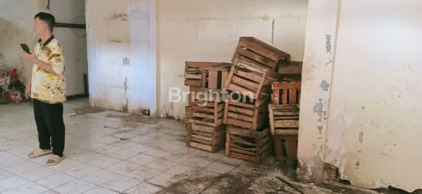 image RUKO JUAL/SEWA DI COCOK UNTUK USAHA KARENA LOKASI STRATEGIS (7)