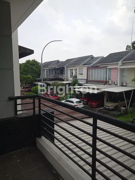 image RUMAH BAGUS SIAP HUNI DI DELATINOS BSD TANGERANG SELATAN  (7)