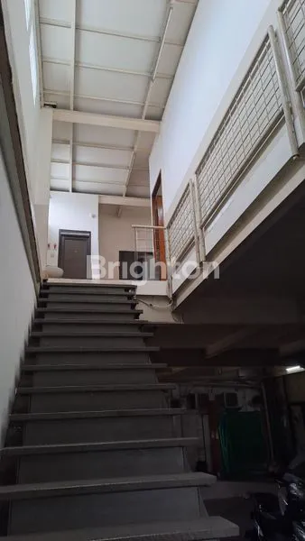 image SUPER RARE! GEDUNG SERBAGUNA 2,5 LANTAI DI MAINROAD BKR BANDUNG LT 615 | LB 1.000 M² ADA LIFT BARANG & GENSET (8)