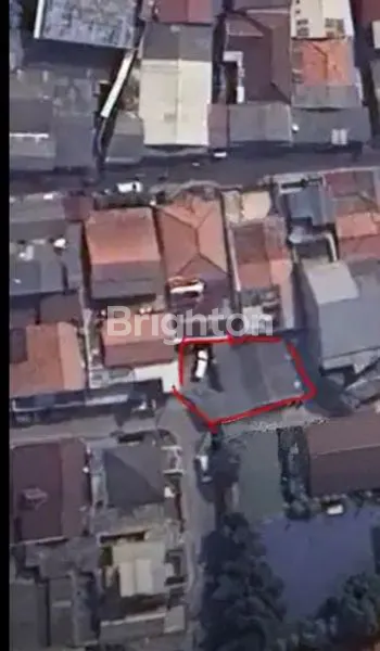 image RUMAH DENGAN HALAMAN LUAS DI PRAJA DALAM, JAKARTA SELATAN. (5)