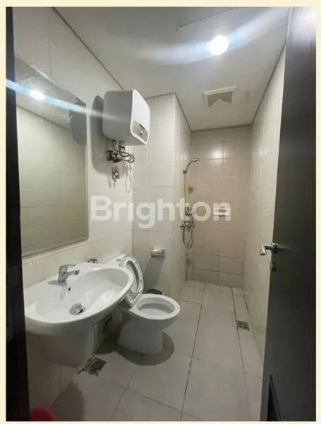 image DIJUAL APPARTEMEN CANTIK FULLFURNISH 2 BR LOKASI BORNEO BAY DAERAH TENGAH KOTA HARGA NEGO (5)