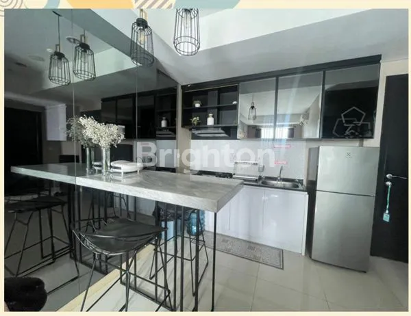 image DIJUAL APPARTEMEN CANTIK FULLFURNISH 2 BR LOKASI BORNEO BAY DAERAH TENGAH KOTA HARGA NEGO (6)