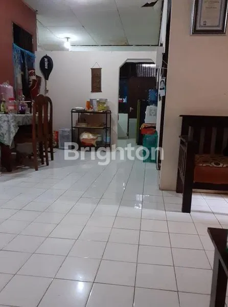 image RUMAH LUAS 168M² DI PETUKANGAN UTARA, SIAP HUNI (5)