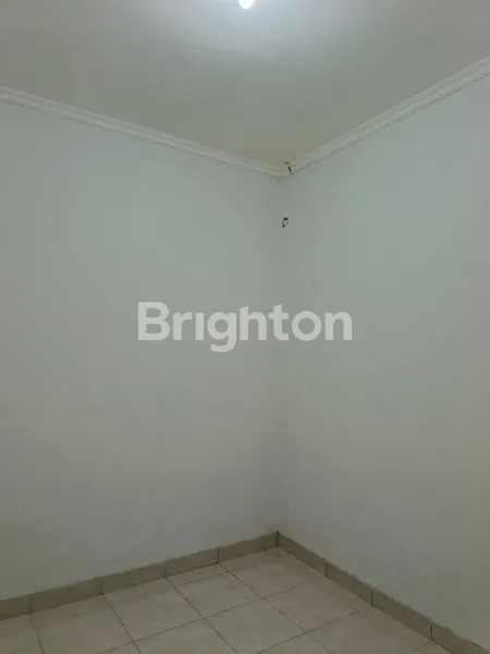 image HUNIAN STRATEGIS DEKAT TOL SERPONG, LT 80M² (4)