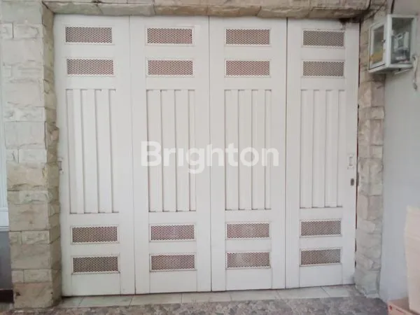 image \UD83C\UDFE1 RUMAH LUAS & STRATEGIS DI LOKASI PREMIUM SURABAYA (3)