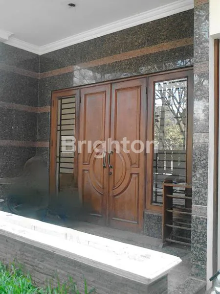 image LUXURIOUS, KEMANG TIMUR. JAKARTA SELATAN (2)