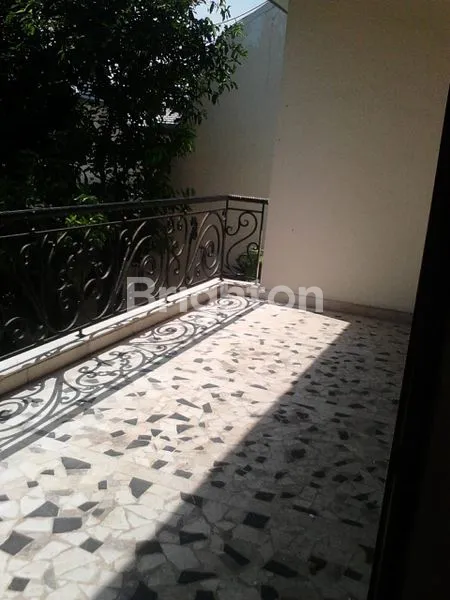 image LUXURIOUS, KEMANG TIMUR. JAKARTA SELATAN (8)