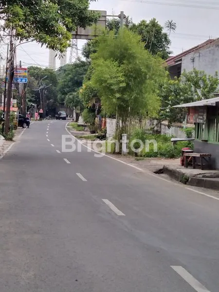 image HUNIAN BISNIS 2 LANTAI DI PONDOK BAMBU (3)