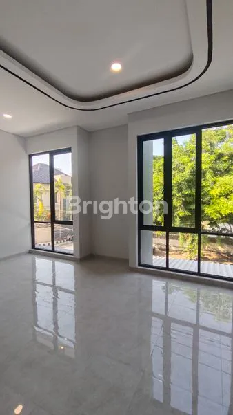 image RUMAH BARU MANYAR, DEKAT SEKOLAH PETRA, SIAP HUNI (6)