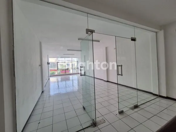 image RMI RUKO NOL JALAN RAYA 3,5 LANTAI BARU RENOV TOTAL SIAP PAKAI (7)