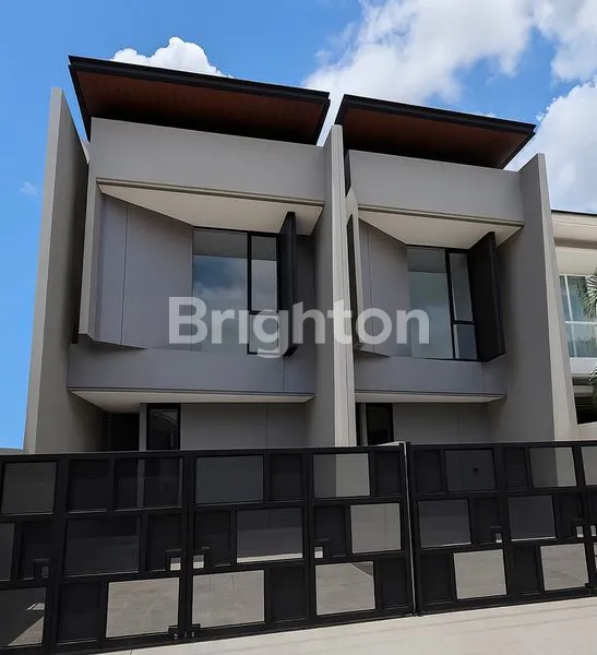 image 2 UNIT RUMAH 2 LANTAI SHM DI PANDUGO TIMUR, SIAP HUNI (1)