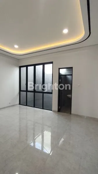 image RUMAH MODERN MANYAR TOMPOTIKA, LT 97 M², DEKAT GALAXY MALL SIAP HUNI (6)