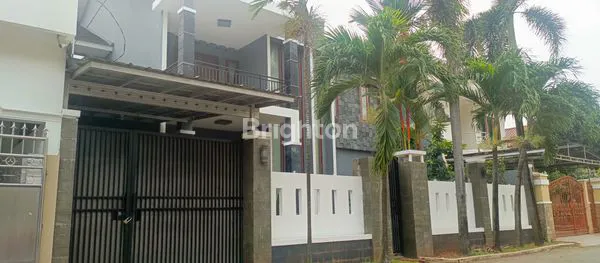 SEWA RUMAH MEWAH 450M2 BEBAS BANJIR 2 LANTAI RAWALUMBU