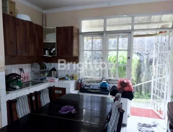 image DIJUAL CEPAT: VILLA STRATEGIS LT 213M², 5 KT DI PUNCAK (7)