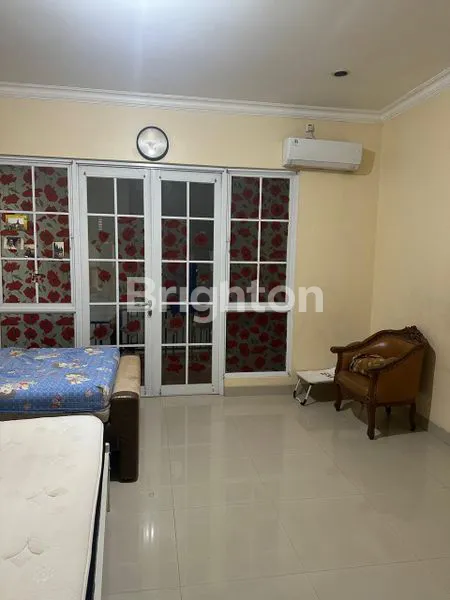 image DI JUAL RUMAH STRATEGIS DI UJUNG MENTENG  JAKARTA TIMUR — DEKAT 3 EXIT TOL, HARGA 5M-AN SAJA! (7)